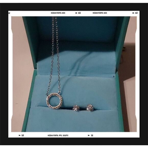 New~DIAMONIQUE Small Infinity Circle Necklace & Stud Earring Set~925 Sterling - Picture 1 of 2